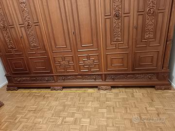 Armadio in legno massello