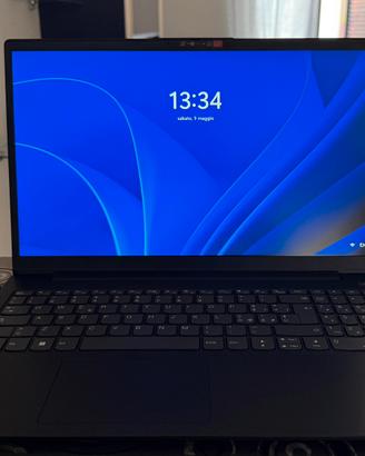 Computer Lenovo V15 G4 IRU