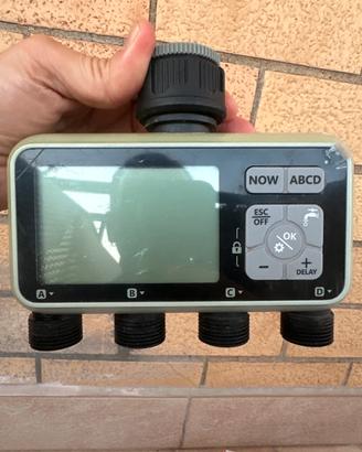 Annaffiatore automatico a 4 vie