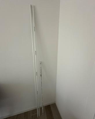 bastoni per tende RACKA, ganci BETYDLIG e RAFFIG