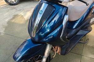 piaggio Beverly 400 