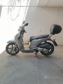 Scarabeo Aprilia 200