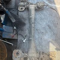 ASSALE PONTE POSTERIORE PEUGEOT 208 ANNO:2022