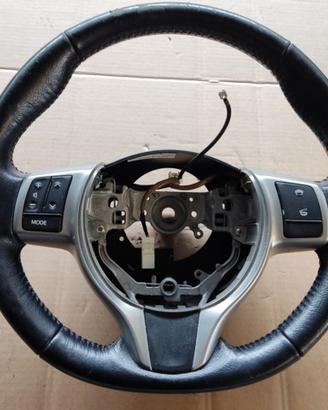 Volante TOYOTA VERSO-S del 2012