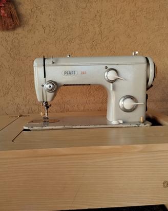 Macchina da cucire pfaff 260