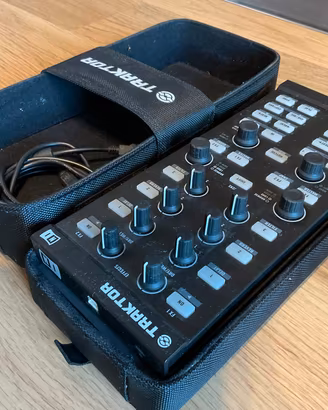 Traktor kontrol X1