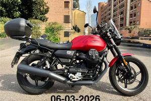 Moto Guzzi V7 Stone 2023 Rossa