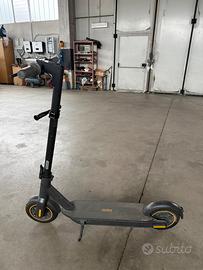 Monopattino elettrico Ninebot G30 Max