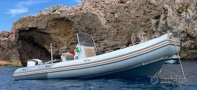 Zodiac Medline 6.60  – Evinrude 200cv  – Carrello