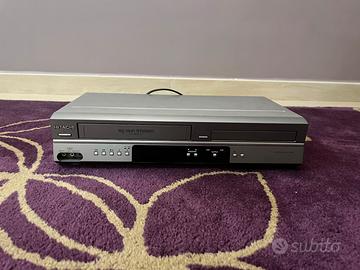 Videoregistratore VCR & LETTORE DVD HITACHI COMBO