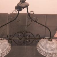 lampadario in ferro battuto tenuto bene