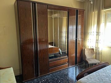 Camera da letto anni 70 vintage