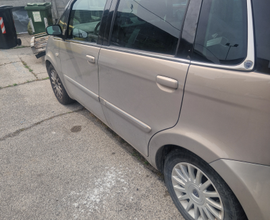 Lancia Musa 1.4 benzina gpl