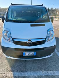 Opel vivaro 6 posti 2014 n1 furgone