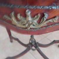 consolle antica in legno di rose e bronzi dorati