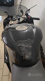 serbatoio benzina Yamaha r6 2006 / 2007