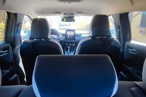 Renault Captur Plug-in Hybrid pari al nuovo