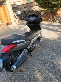 Scooter Yamaha x max 250