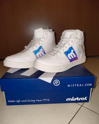 Sneakers alte bianche Mistral n. 39 Nuove