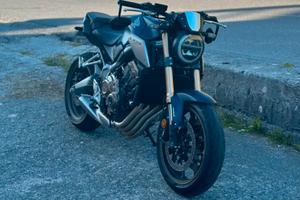 Honda CB 650 r