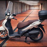 SUZUKI SIXTEEN 150