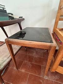 Tavolino in legno e vetro fumè