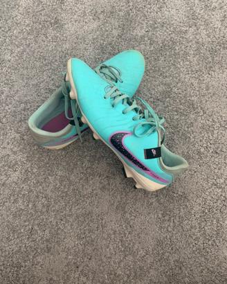 Nike tiempo
