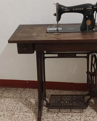 Macchina da cucire Singer vintage