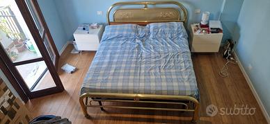 Testata letto matrimoniale