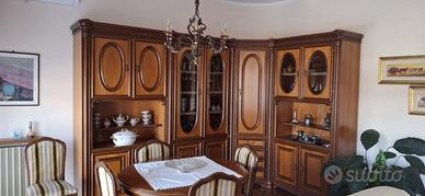 Salotto completto +tavolo alungabile + sedie