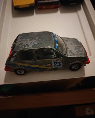 Burago Mini Metro 1/24
