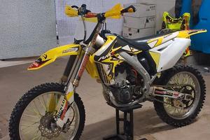 RMZ 250 4T