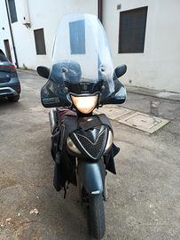 Suzuki Sixteen 150