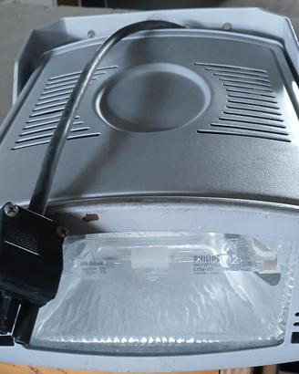 FARI IOUDURI DA 150W