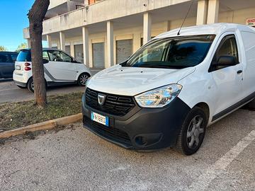 Furgone Dacia Dokker