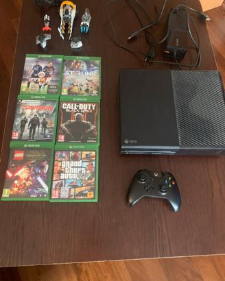 Xbox One + 1 controller + 6 giochi