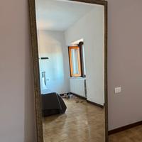 Specchio con cornice antica