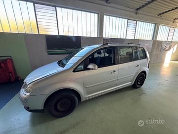 Volkswagen Touran 1.9 TDI 90CV Conceptline