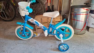 Bicicletta Frozen con cestello e rotelle