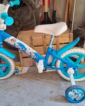 Bicicletta Frozen con cestello e rotelle