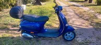 VESPA ET4 150