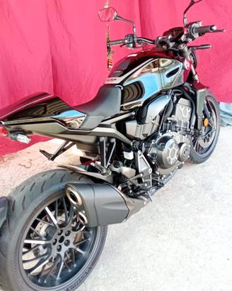 Honda CB 1000 R - 2023 BLACK EDITION