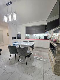 1Trilocale di 81m² ristrutturato nel