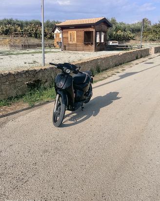 scarabeo piaggio 70dr leggere descrizione 