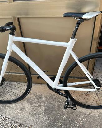 Bici a scatto fisso