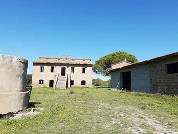 Immobile di 601120 m² con più di 5 locali a Castig