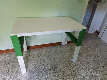 tavolo regolabile in altezza 