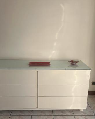 Cassettiera