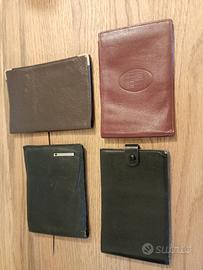 Portafogli in pelle e per libretti degli assegni.
