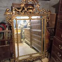 Antica Specchiera dorata di grandi dimensioni